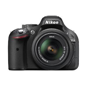 Nikon D5200 with 18-200 mm lens