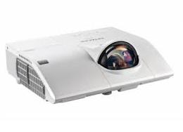 Hitachi CP CX300WN Projector